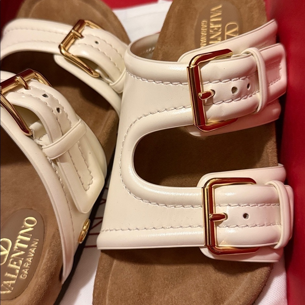 Valentino Garavani Anywhere Slide Sandal White Calf Leather New Sz 37 (7) - Picture 9 of 15